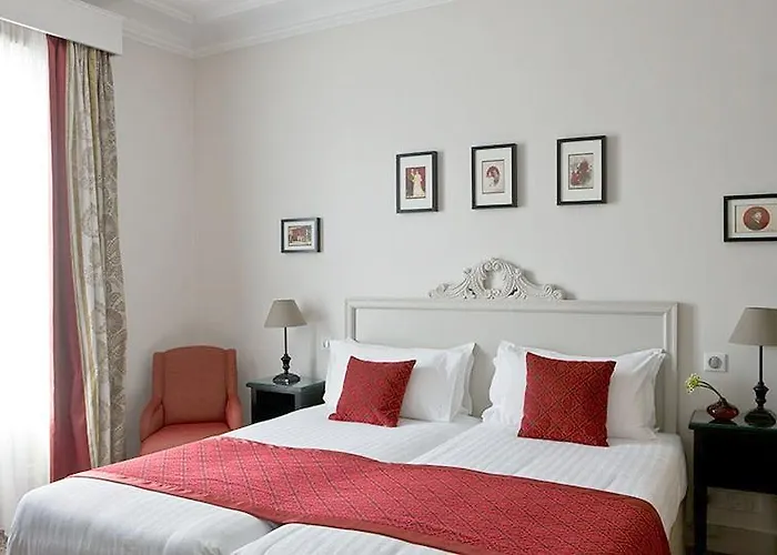 Отель Bradford Elysees - Astotel 4*