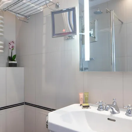 Bradford Elysees - Astotel Hotell 4*
