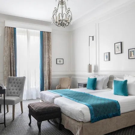 Bradford Elysees - Astotel Hotell