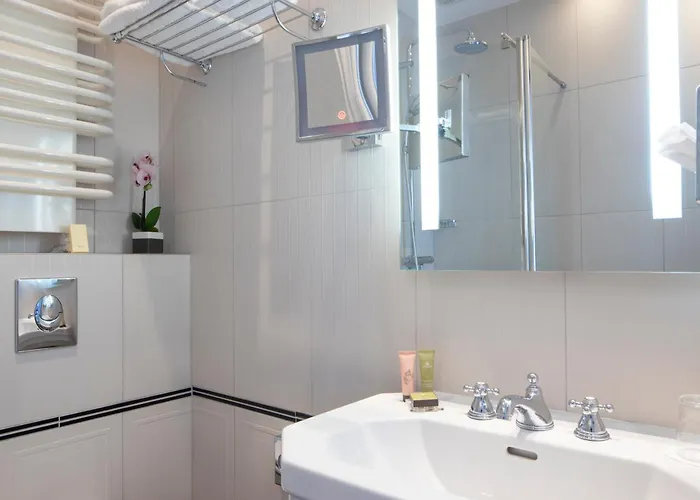 Bradford Elysees - Astotel Otel 4*