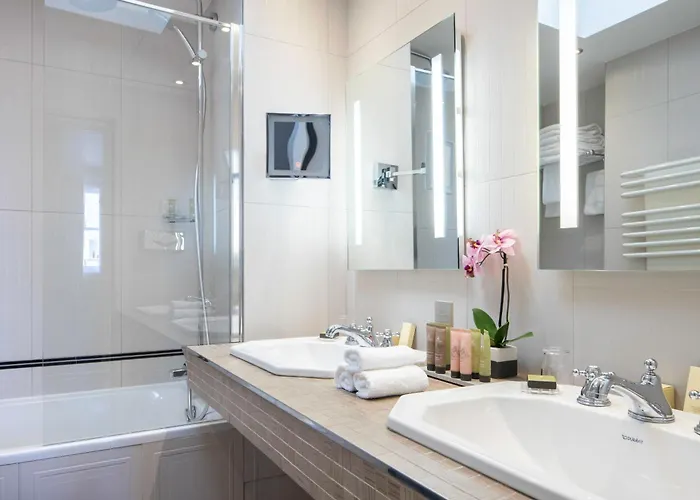 Otel Bradford Elysees - Astotel